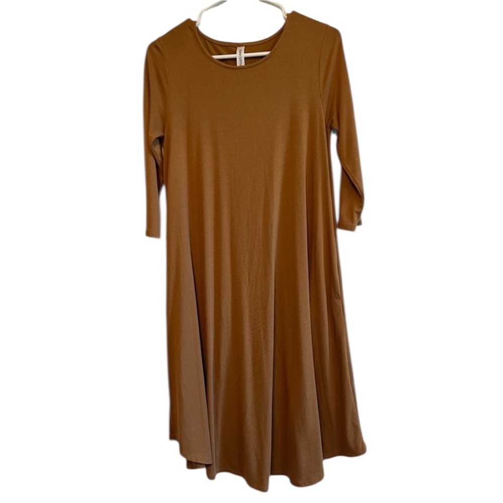 Zenana Outfitters Elegant Brown Midi Dress Size Small with Pockets